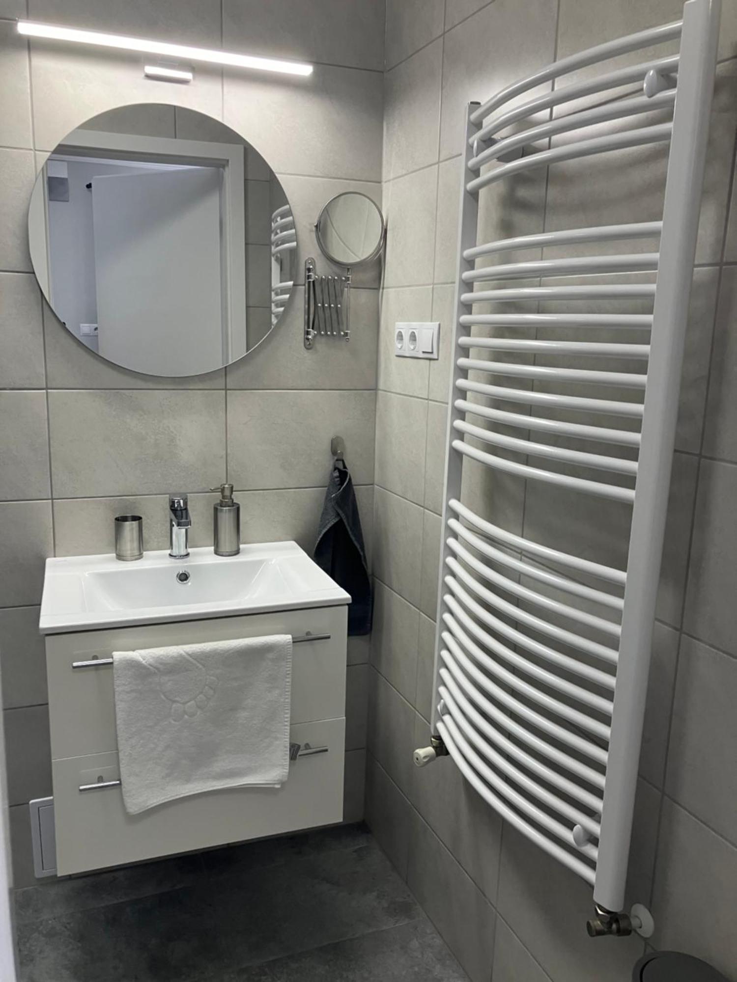Illa Apartments إغير المظهر الخارجي الصورة